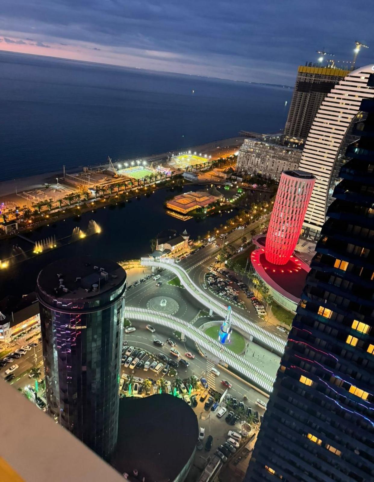 Downtown Centre In Batumi Aparthotel Orbi City In באטומי מראה חיצוני תמונה